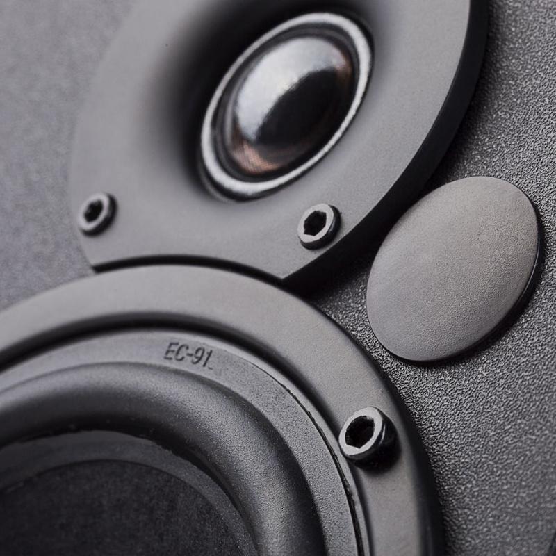 Колонки Edifier R1700BT 2.0 черный 66Вт BT
