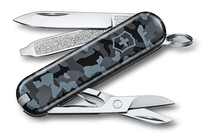 Нож перочинный Victorinox Classic (0.6223.942) 58мм морской камуфляж
