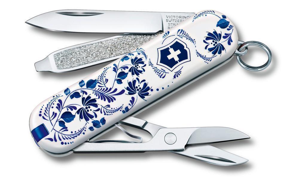 Нож перочинный Victorinox Classic LE2021 Porcelain Elegance (0.6223.L2110) 58мм 7функц. карт.коробка