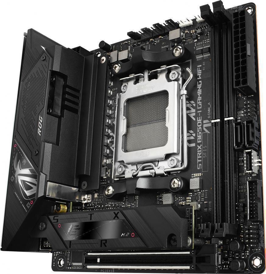 Материнская плата Asus ROG STRIX X670E-I GAMING WIFI Socket AM5 AMD X670 2xDDR5 mini-ITX AC`97 8ch(7.1) 2.5Gg RAID+HDMI