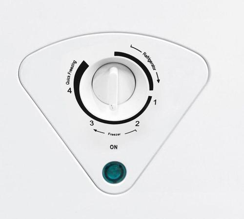 Морозильный ларь Hyundai CH1002 белый 70Вт