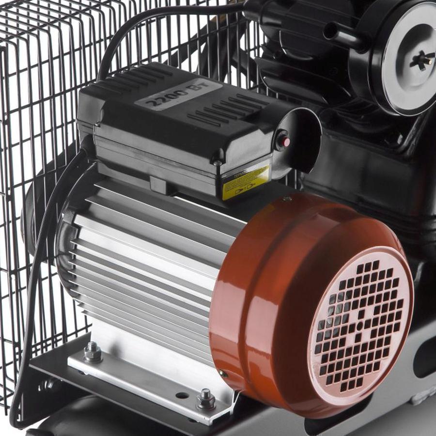 Компрессор поршневой Wester WBK2200/100PRO масляный 340л/мин 100л 2200Вт черный/красный