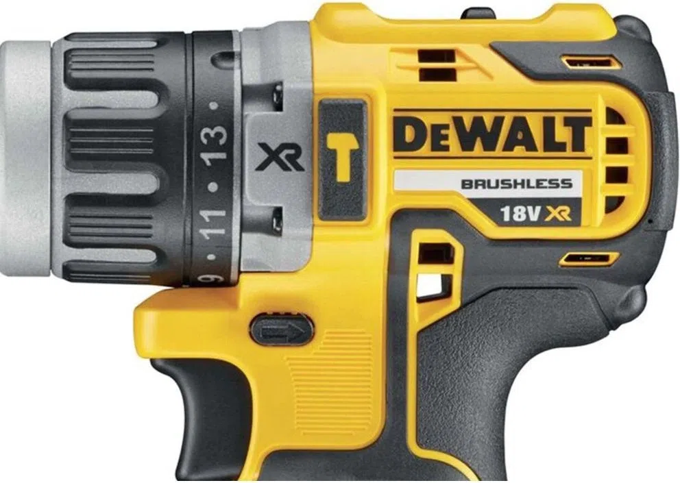Дрель-шуруповерт DeWalt DCD796D2-QW аккум. патрон:быстрозажимной (кейс в комплекте)