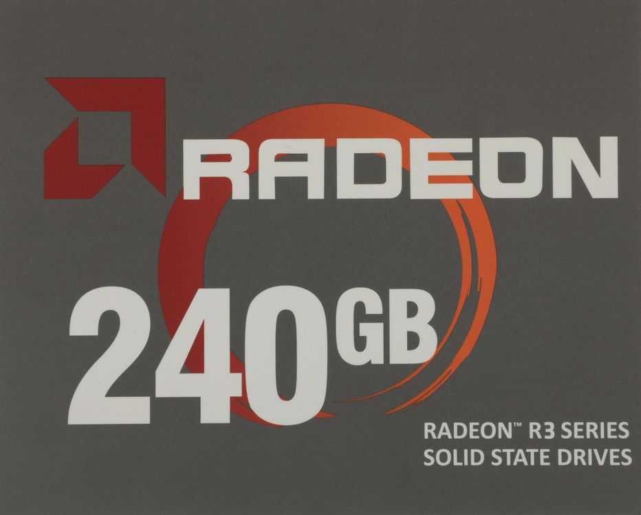 Накопитель SSD AMD SATA-III 240GB R3SL0240G2 Radeon R3 2.5" 530/450
