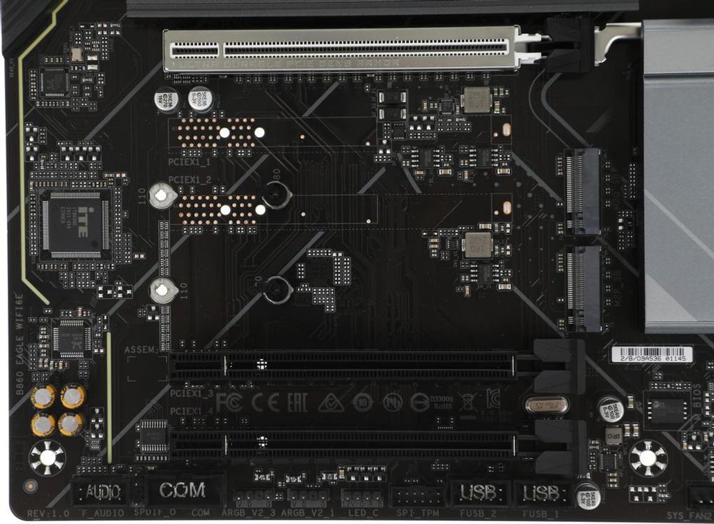 Материнская плата Gigabyte B860 EAGLE WIFI6E Soc-1851 Intel B860 4xDDR5 ATX AC`97 8ch(7.1) 2.5Gg RAID+HDMI+DP