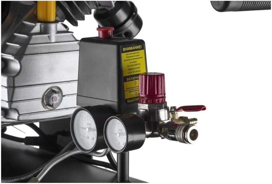 Компрессор поршневой Wester WK2200/100PRO масляный 330л/мин 100л 2200Вт черный