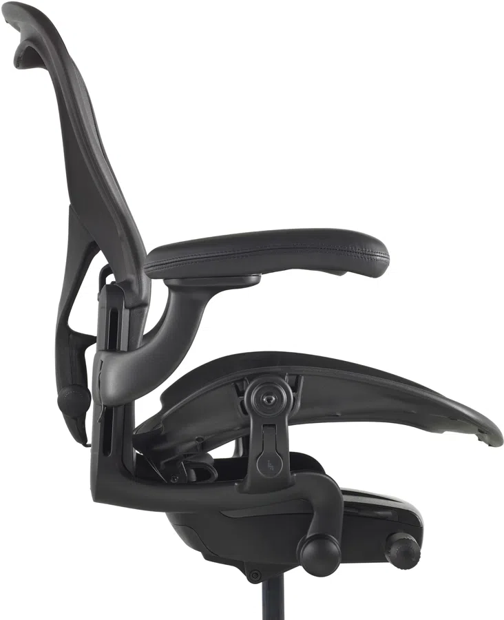 Кресло эргономичное Herman Miller Aeron C Large черный сетка с подголов. крестов. пластик