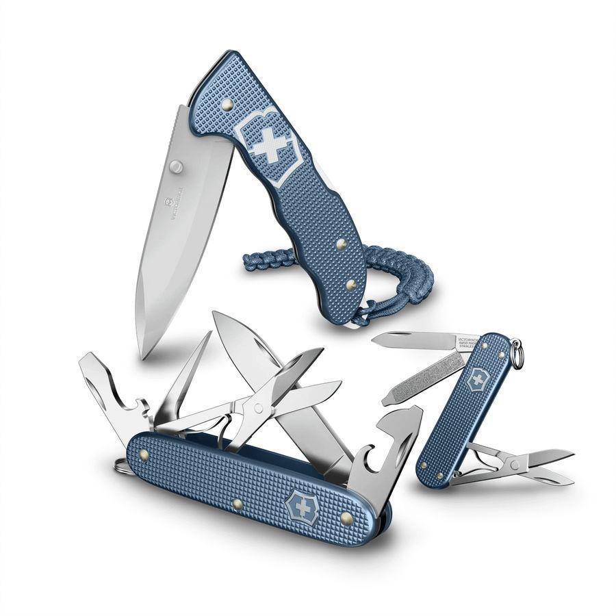 Нож перочинный Victorinox Pioneer X Alox LE26 (0.8231.L26) 93мм 9функц. синий подар.коробка