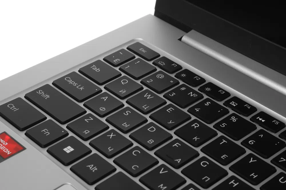 Ноутбук Machcreator Genesis R14 Ryzen 5 7640HS 16Gb SSD1Tb AMD Radeon 760M 14.1" IPS FHD (1920x1200) без ОС silver WiFi BT Cam 6550mAh (JJ00GW00GRU)