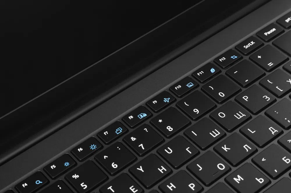 Ноутбук Chuwi Corebook S Core i3 1220P 8Gb SSD256Gb Intel UHD Graphics 15.6" IPS FHD (1920x1080) Windows 11 Pro grey WiFi BT Cam 5000mAh (CWI656-328N2N1PDMXS)