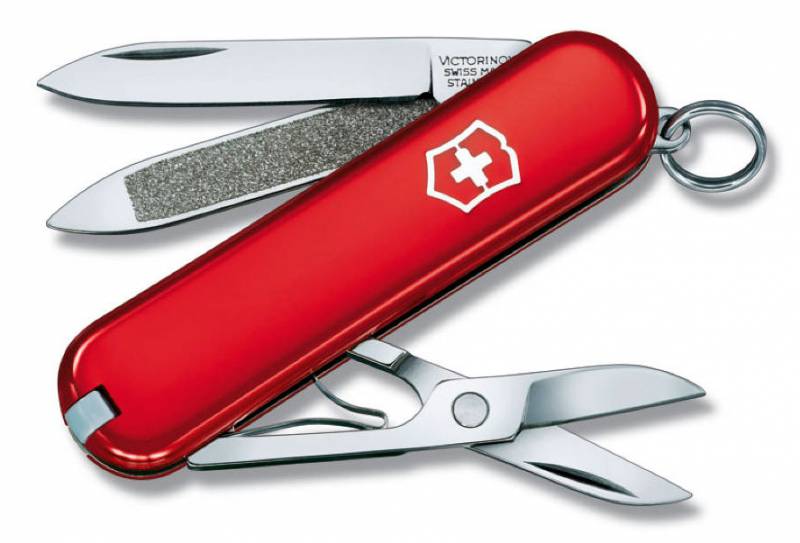 Нож перочинный Victorinox Classic (0.6203) 58мм 7функц. красный